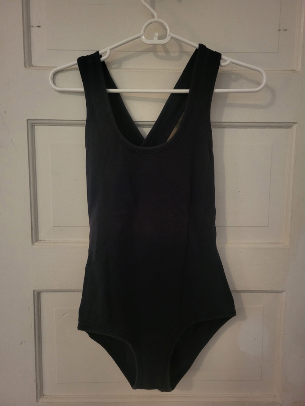 ARQ Cleo Leo in Navy, Size M